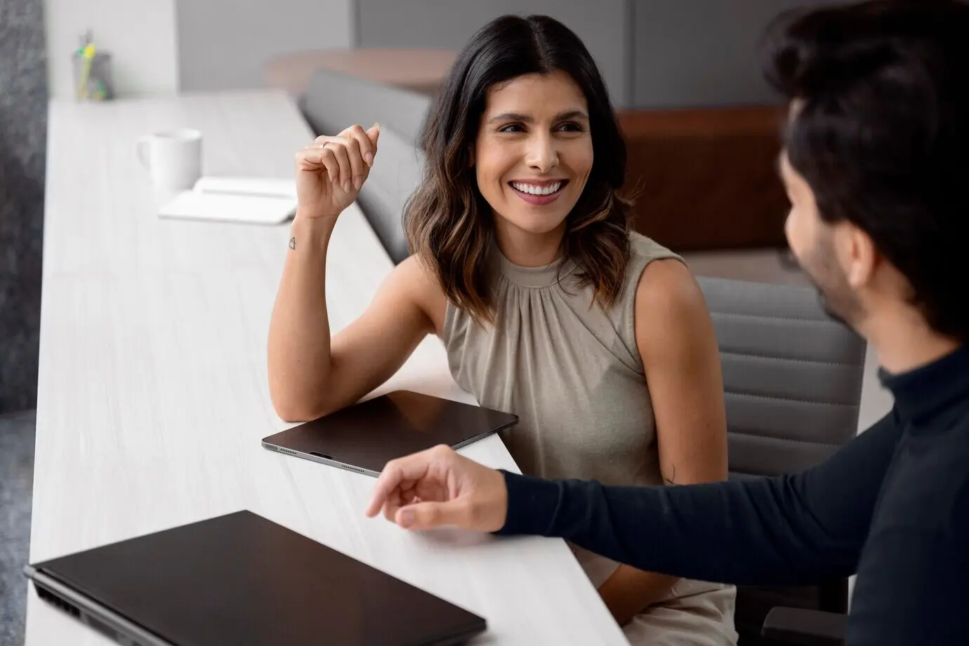 Middle-aged Hispanic businesspeople